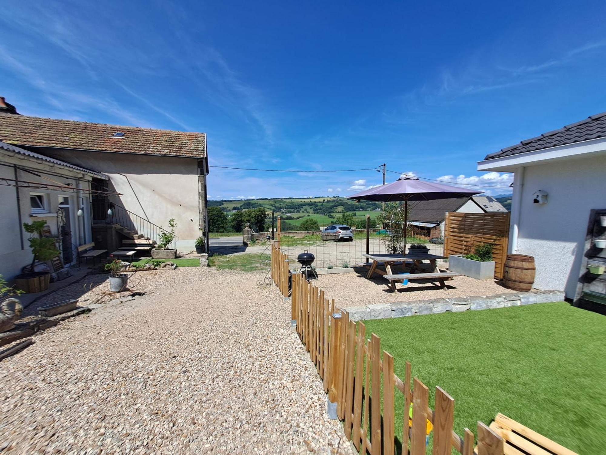 Gites Puy Mary Et Puy Griou Saint-Cernin  Exterior photo